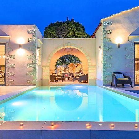 Villa Vardis Heated Pool Vríszesz Kültér fotó