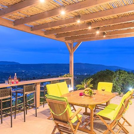 Villa Vardis Heated Pool Vríszesz Kültér fotó