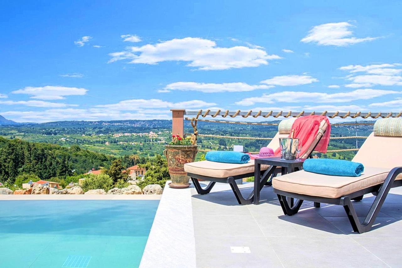 Villa Vardis Heated Pool Vríszesz Kültér fotó